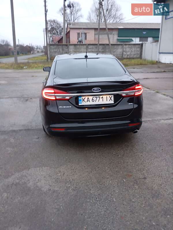 Седан Ford Fusion 2017 в Вишгороді