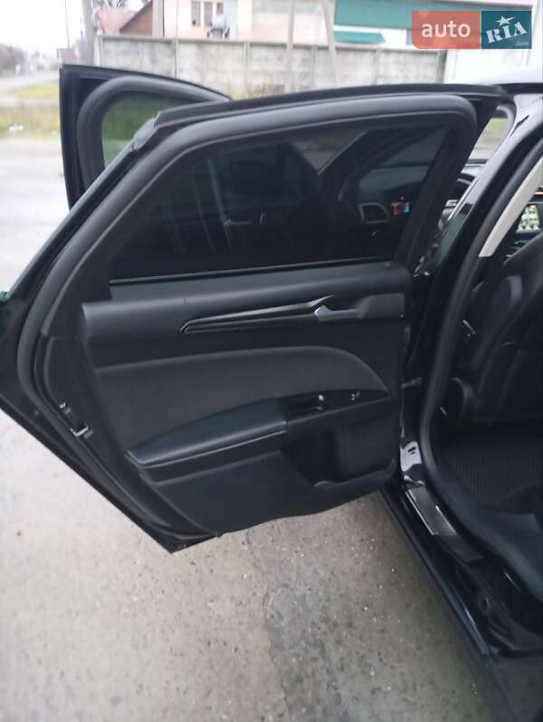 Седан Ford Fusion 2017 в Вишгороді