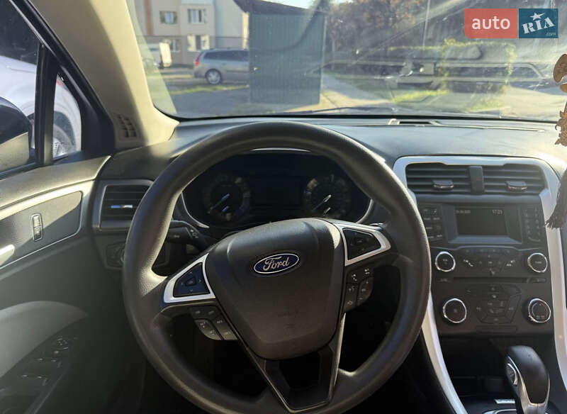 Седан Ford Fusion 2015 в Коломиї