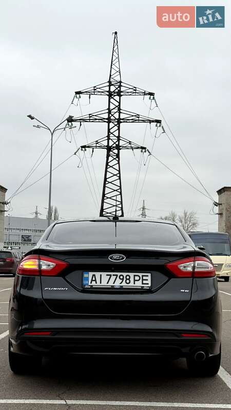 Седан Ford Fusion 2013 в Вышгороде