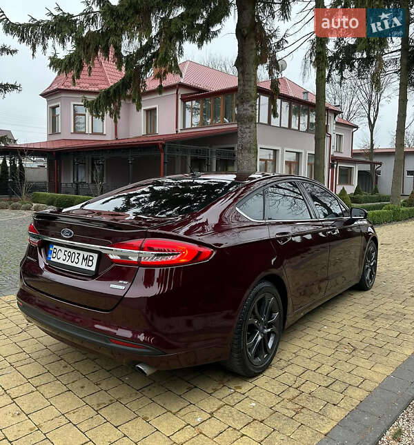 Седан Ford Fusion 2018 в Львові