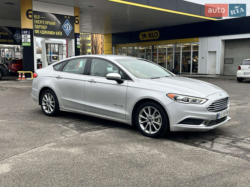 Седан Ford Fusion 2017 в Києві