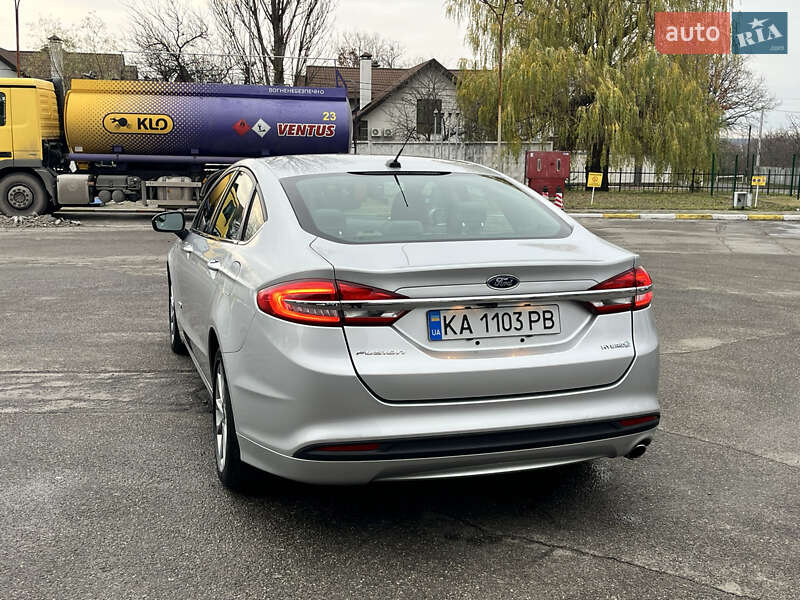 Седан Ford Fusion 2017 в Києві