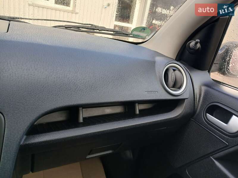 Хетчбек Ford Fusion 2006 в Чернігові