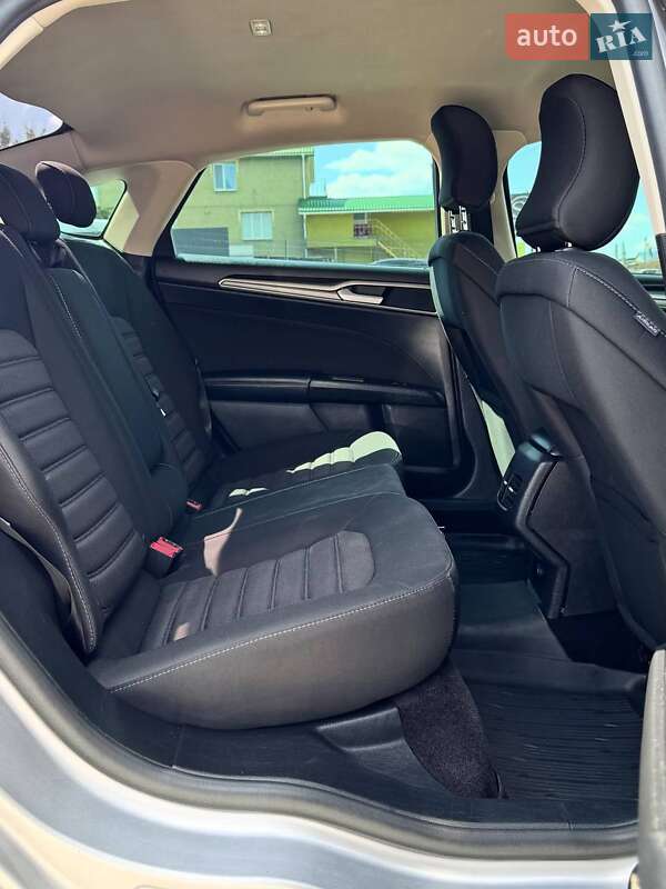 Седан Ford Fusion 2018 в Кропивницком