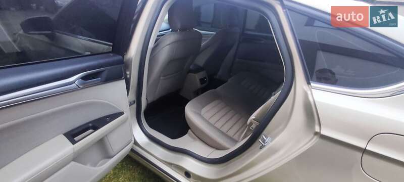 Седан Ford Fusion 2017 в Киеве фото 6 Седан Ford Fusion 2017 в Киеве