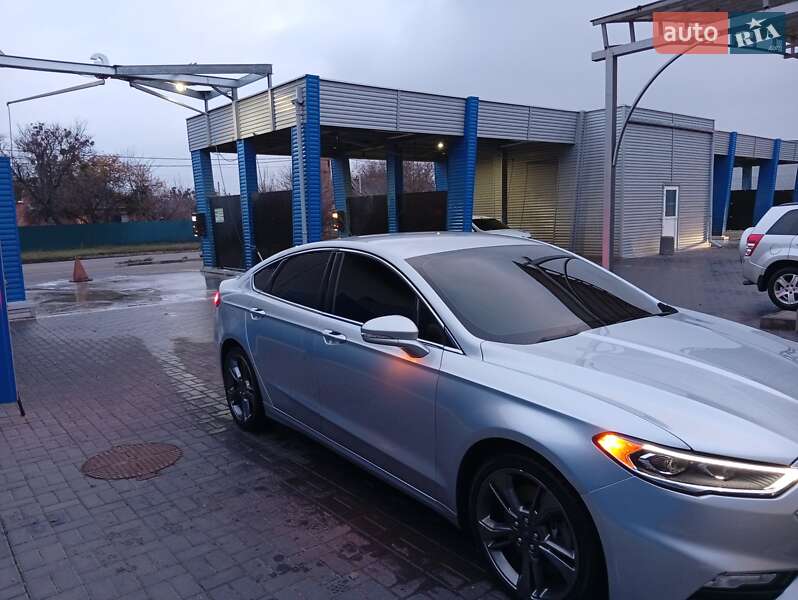 Седан Ford Fusion 2016 в Полтаві