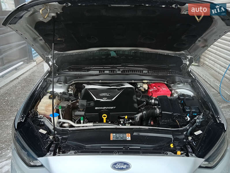 Седан Ford Fusion 2016 в Полтаві