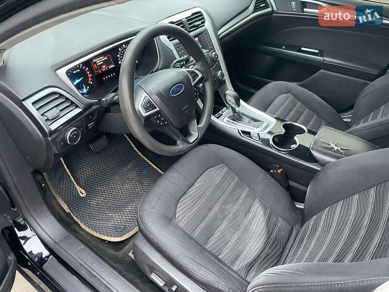 Седан Ford Fusion 2015 в Киеве фото 10 Седан Ford Fusion 2015 в Киеве