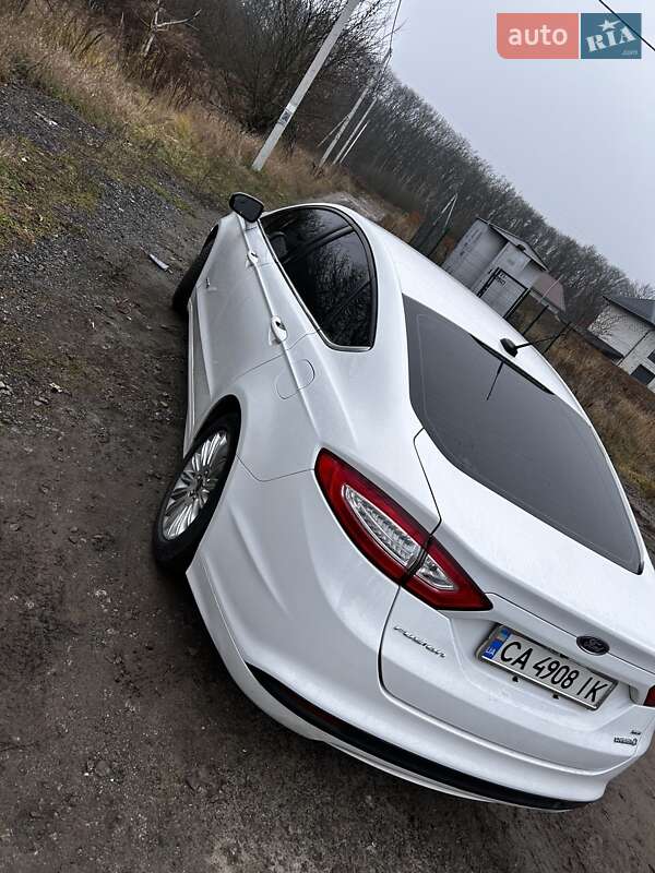 Седан Ford Fusion 2013 в Киеве фото 4 Седан Ford Fusion 2013 в Киеве