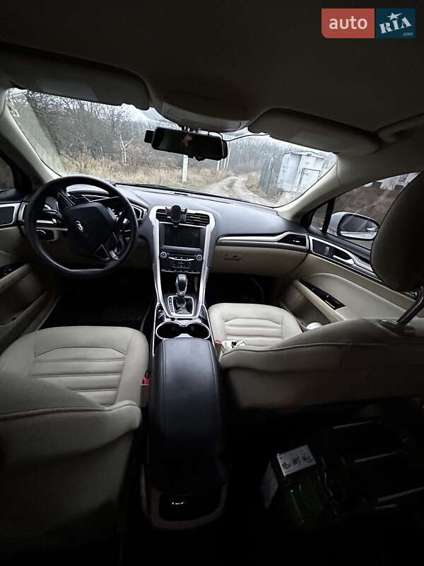 Седан Ford Fusion 2013 в Киеве фото 9 Седан Ford Fusion 2013 в Киеве