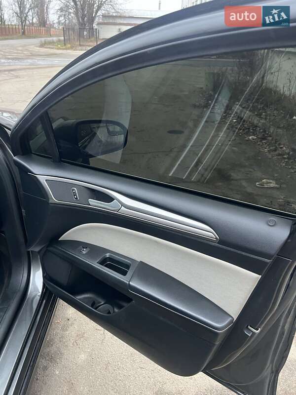 Седан Ford Fusion 2017 в Киеве фото 19 Седан Ford Fusion 2017 в Киеве