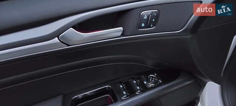 Седан Ford Fusion 2016 в Киеве фото 13 Седан Ford Fusion 2016 в Киеве