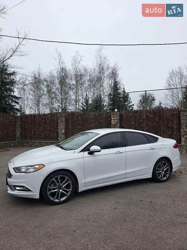 Седан Ford Fusion 2016 в Днепре