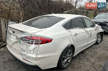 Седан Ford Fusion 2019 в Одессе