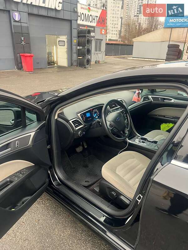 Седан Ford Fusion 2016 в Киеве