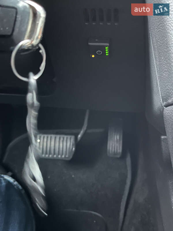 Седан Ford Fusion 2014 в Києві фото 6 Седан Ford Fusion 2014 в Києві