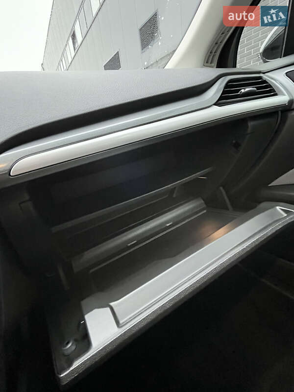 Седан Ford Fusion 2014 в Києві фото 28 Седан Ford Fusion 2014 в Києві
