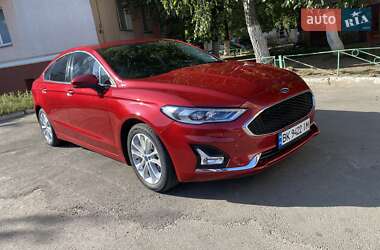 Седан Ford Fusion 2020 в Ровно