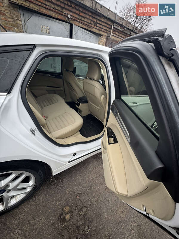 Седан Ford Fusion 2015 в Киеве фото 11 Седан Ford Fusion 2015 в Киеве