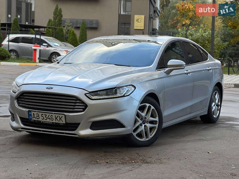 Седан Ford Fusion 2015 в Киеве