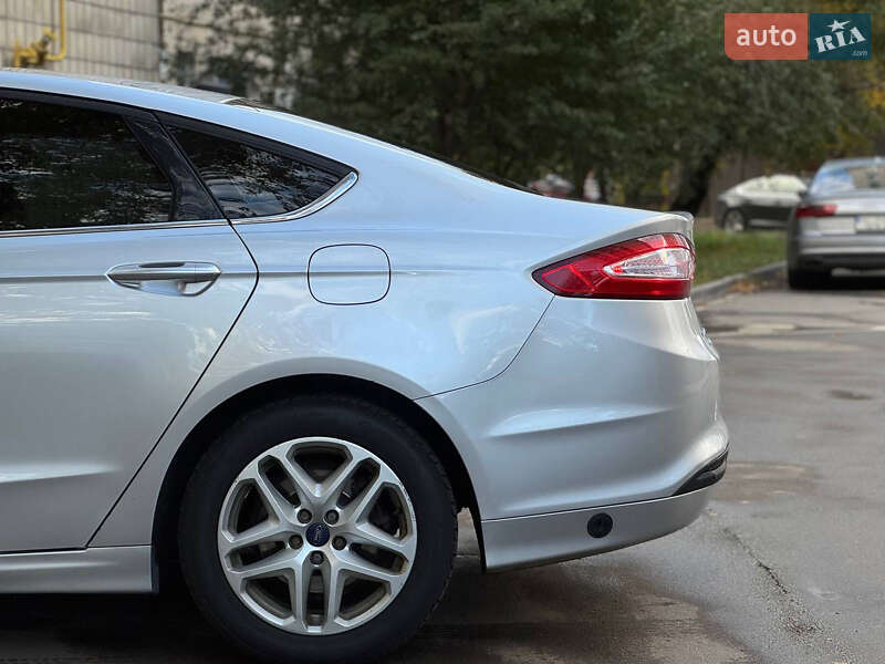 Седан Ford Fusion 2015 в Киеве