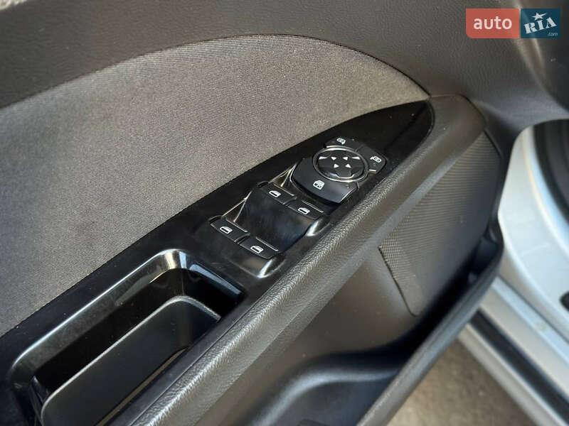 Седан Ford Fusion 2015 в Киеве