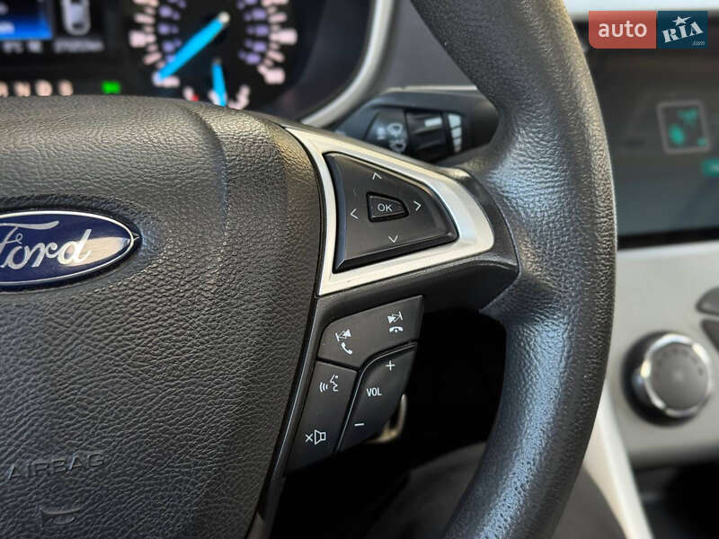 Седан Ford Fusion 2015 в Киеве