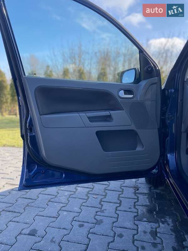 Хэтчбек Ford Fusion 2002 в Зборове фото 11 Хэтчбек Ford Fusion 2002 в Зборове
