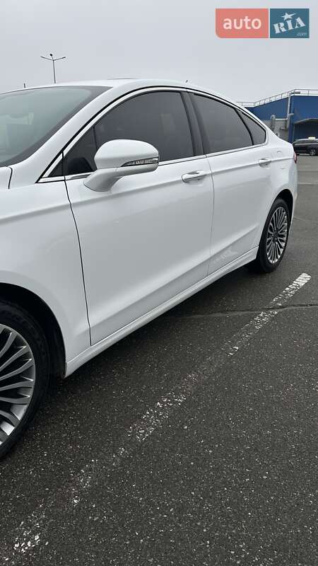 Седан Ford Fusion 2016 в Киеве фото 2 Седан Ford Fusion 2016 в Киеве