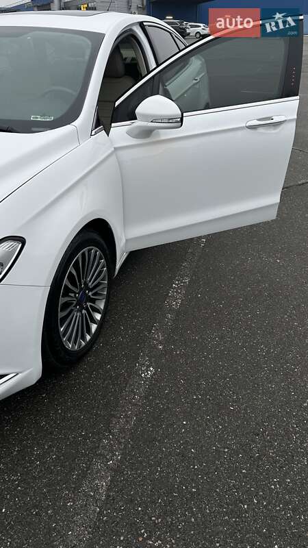 Седан Ford Fusion 2016 в Киеве фото 15 Седан Ford Fusion 2016 в Киеве