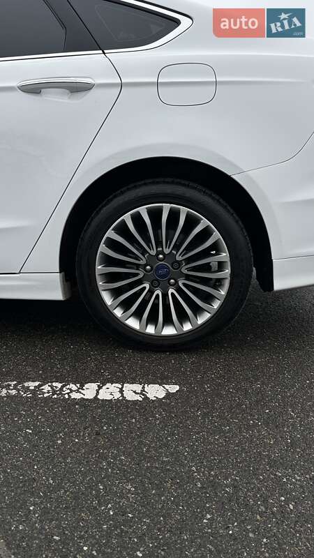 Седан Ford Fusion 2016 в Киеве фото 32 Седан Ford Fusion 2016 в Киеве