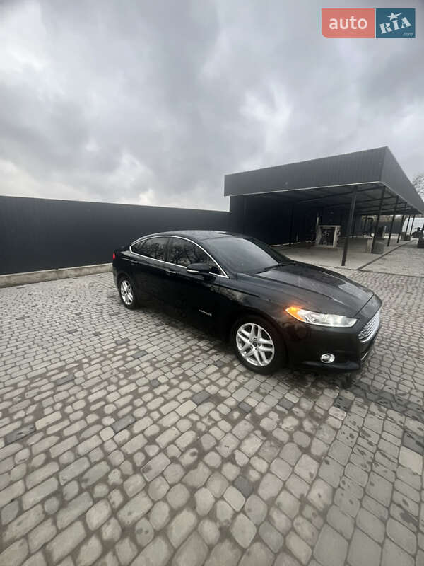 Седан Ford Fusion 2014 в Виннице