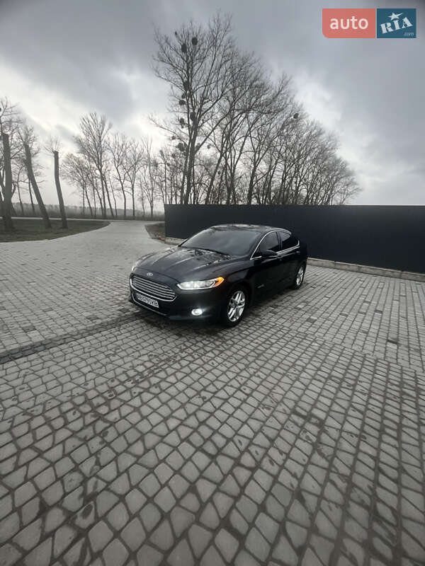 Седан Ford Fusion 2014 в Виннице