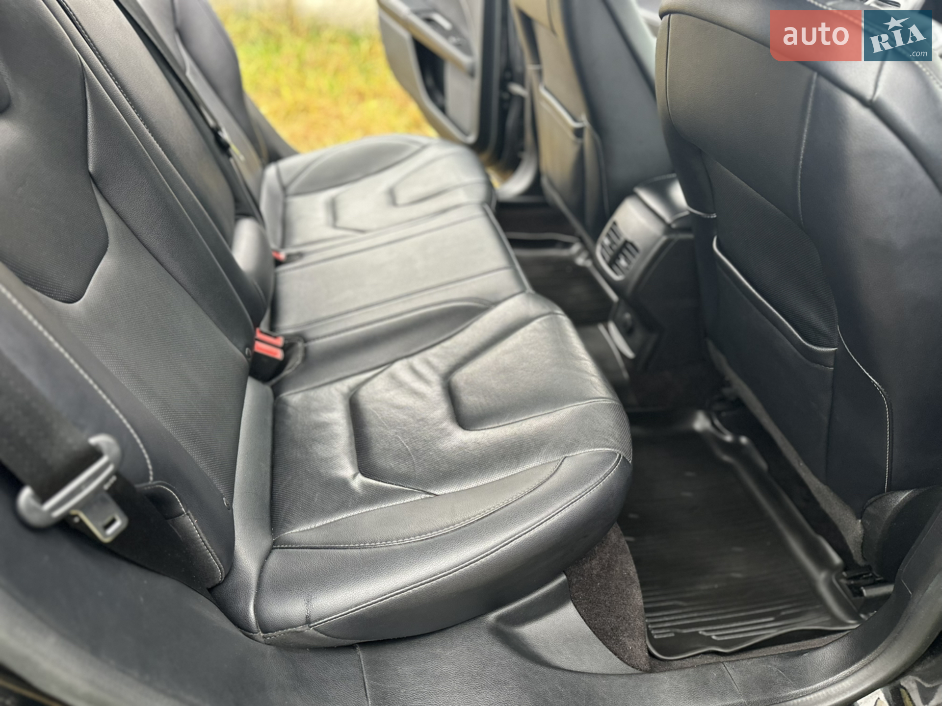 2016 Ford Fusion - мініатюра 28