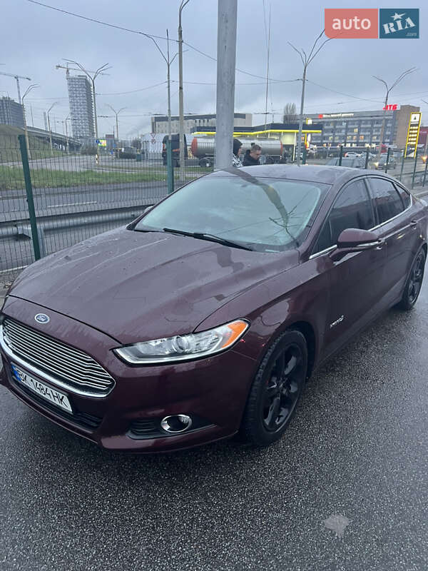 Седан Ford Fusion 2013 в Києві