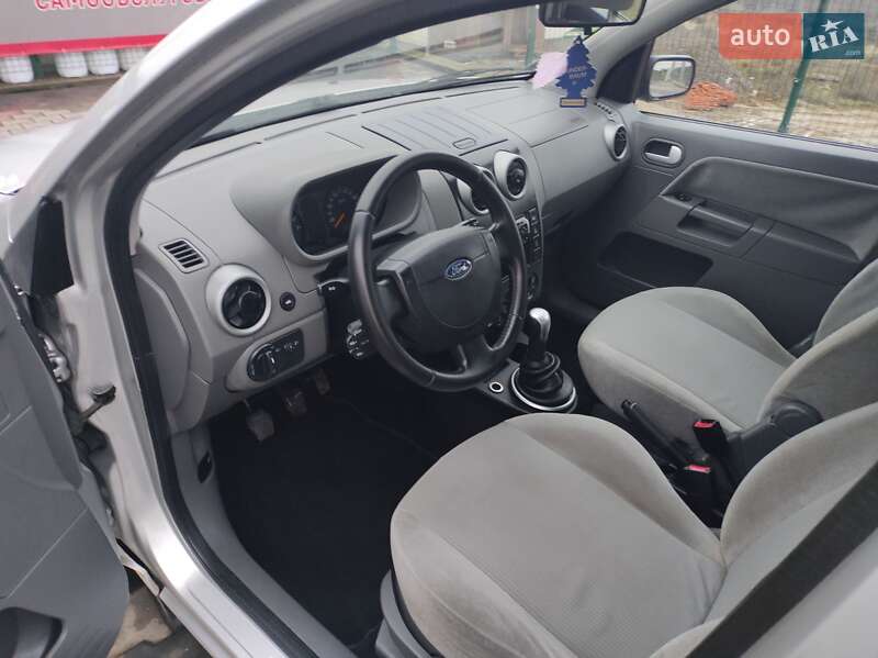 Хэтчбек Ford Fusion 2004 в Виннице фото 12 Хэтчбек Ford Fusion 2004 в Виннице