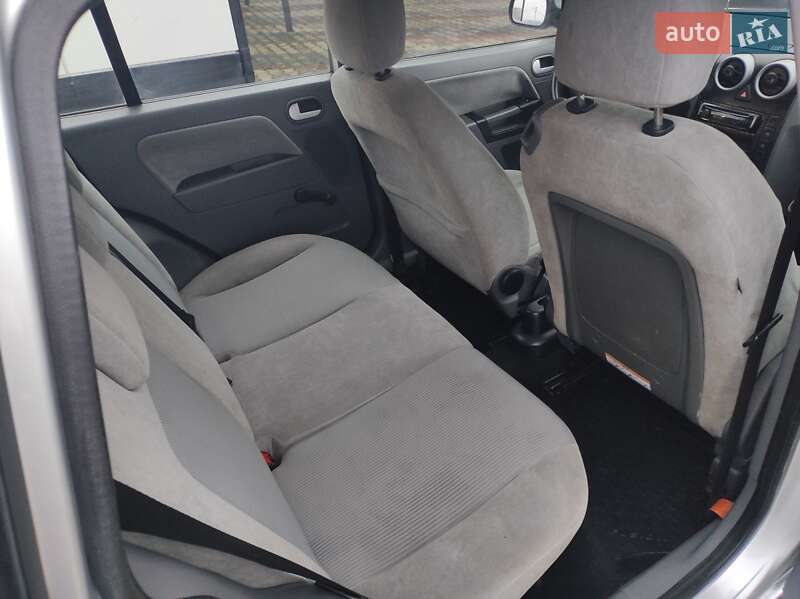 Хэтчбек Ford Fusion 2004 в Виннице фото 20 Хэтчбек Ford Fusion 2004 в Виннице