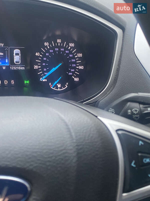 Седан Ford Fusion 2015 в Одессе