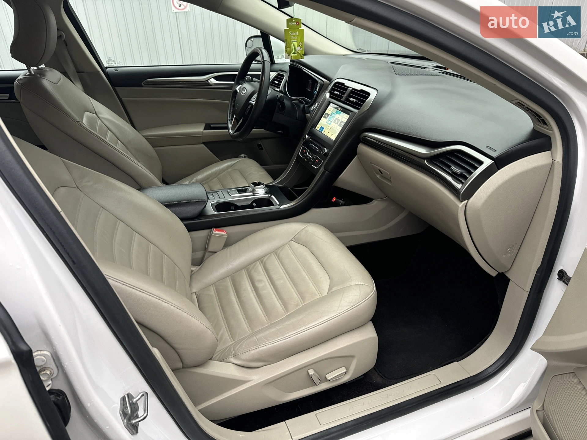 2016 Ford Fusion - мініатюра 30
