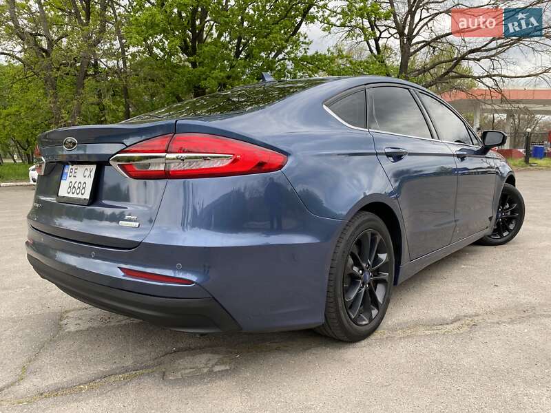 Седан Ford Fusion 2018 в Одессе