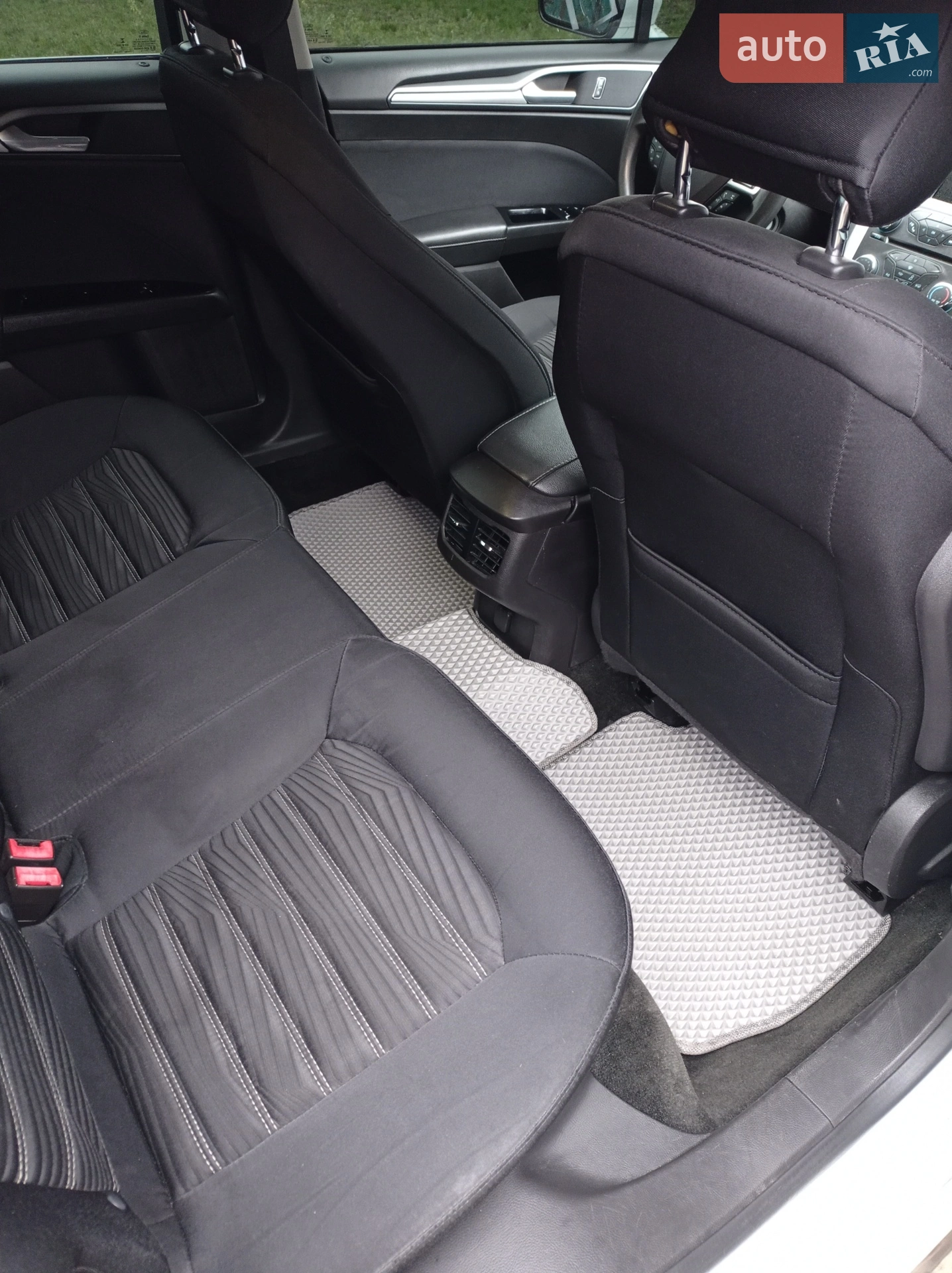 2016 Ford Fusion - мініатюра 10