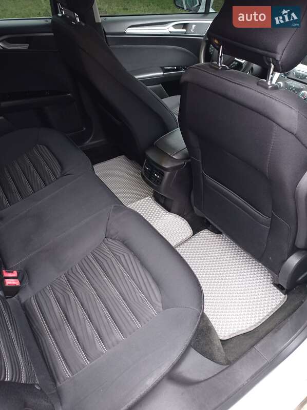 Седан Ford Fusion 2016 в Первомайске фото 10 Седан Ford Fusion 2016 в Первомайске