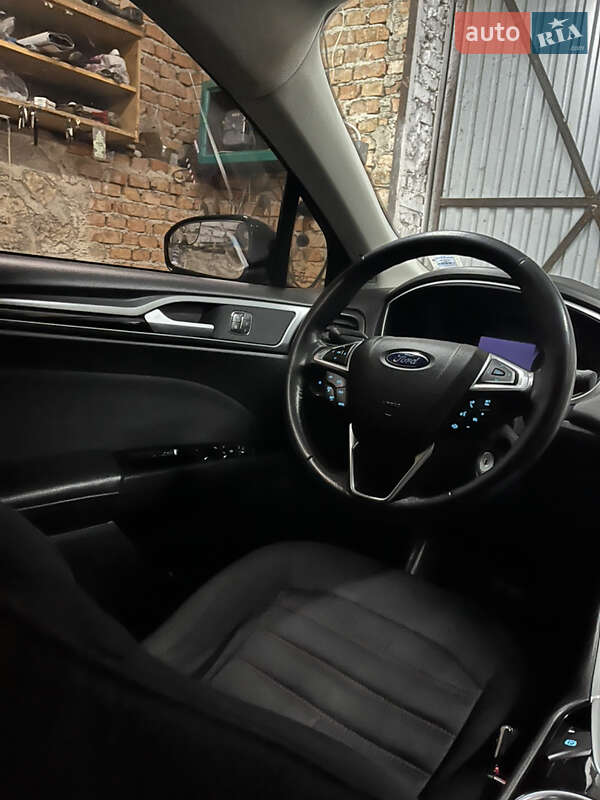 Седан Ford Fusion 2016 в Тернополе фото 21 Седан Ford Fusion 2016 в Тернополе