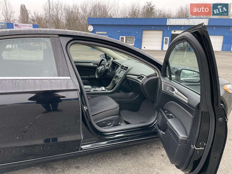 Седан Ford Fusion 2017 в Киеве фото 7 Седан Ford Fusion 2017 в Киеве