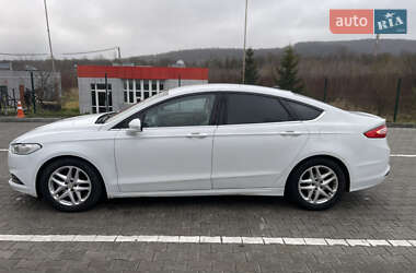 Седан Ford Fusion 2016 в Львове