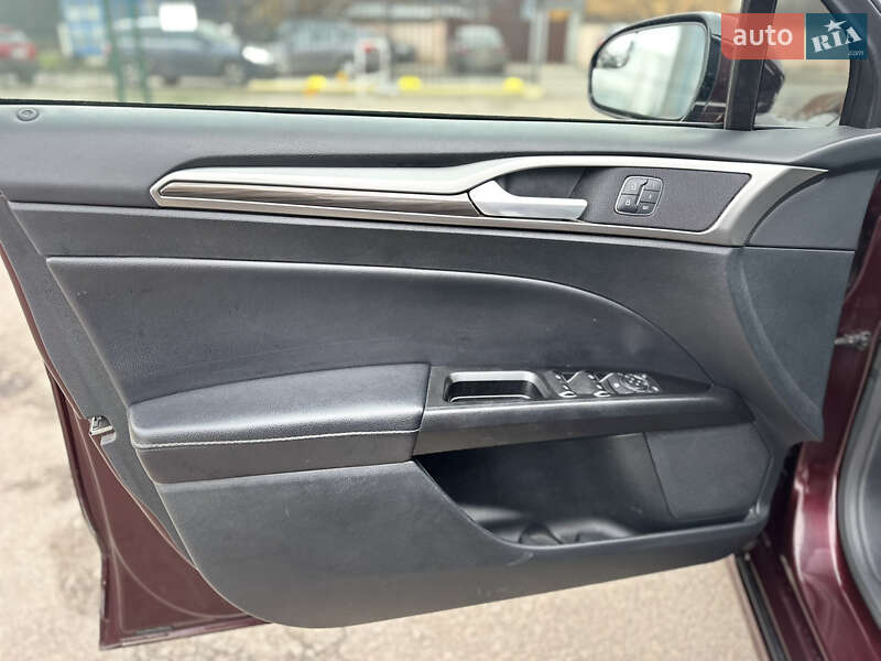 Седан Ford Fusion 2016 в Киеве фото 14 Седан Ford Fusion 2016 в Киеве