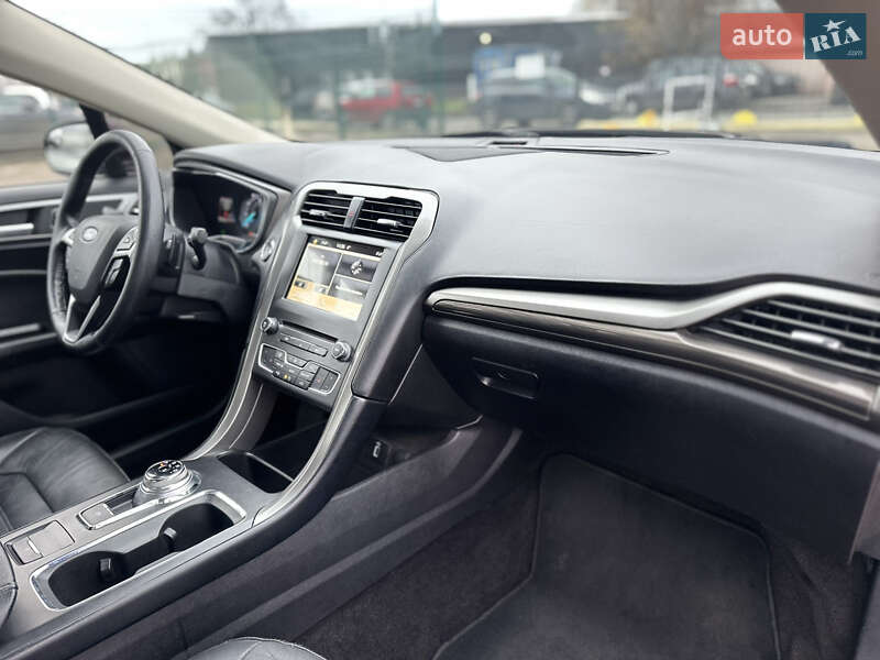 Седан Ford Fusion 2016 в Киеве фото 26 Седан Ford Fusion 2016 в Киеве