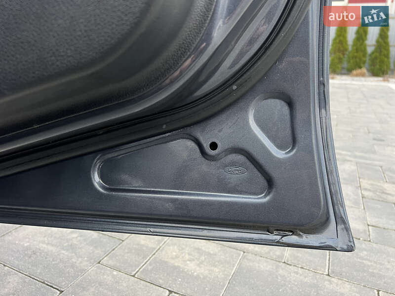 Хэтчбек Ford Fusion 2009 в Луцке