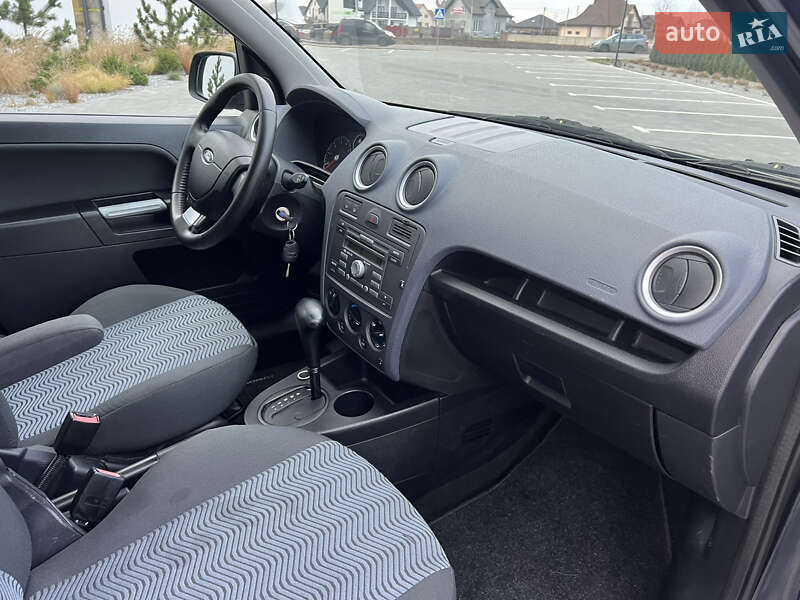 Хэтчбек Ford Fusion 2009 в Луцке